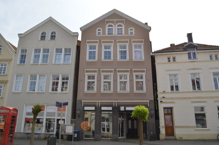 Schicke 2-Zimmer-Wohnung mit Balkon in der Innenstadt von Herford!
