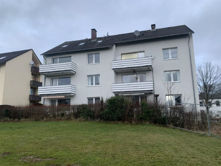 Gemütliche 3-Zimmerwohnung mit Balkon in Brake-Bielefeld