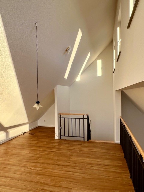 Stilvolle 3-Zimmer-Dachgeschoss-Wohnung in Spenge - Photo 1