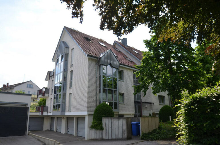 3-Zi.-Wohntraum im Hochparterre mit Süd-Balkon in zentraler Wohnlage von Herford!
