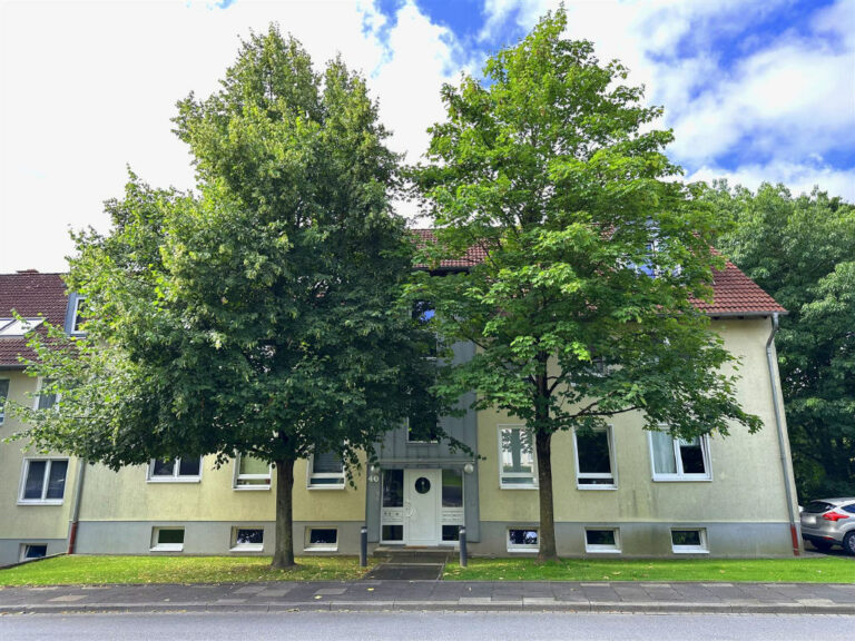 Moderne Wohnung mit sonnigem Balkon!