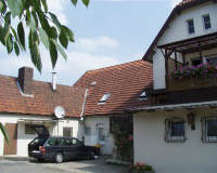 Haus mit Gaststätte