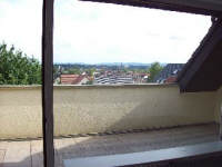 Licht durchflutete Dachgeschosswohnung mit Loggia
