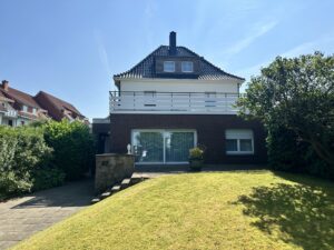 Komfortables Einfamilienhaus mit Doppelgarage und  separatem Bauplatz in Herford!